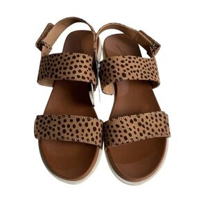 Universal Thread Natalie Leopard Print Sandals Easy Closure Comfort Size 10 NEW